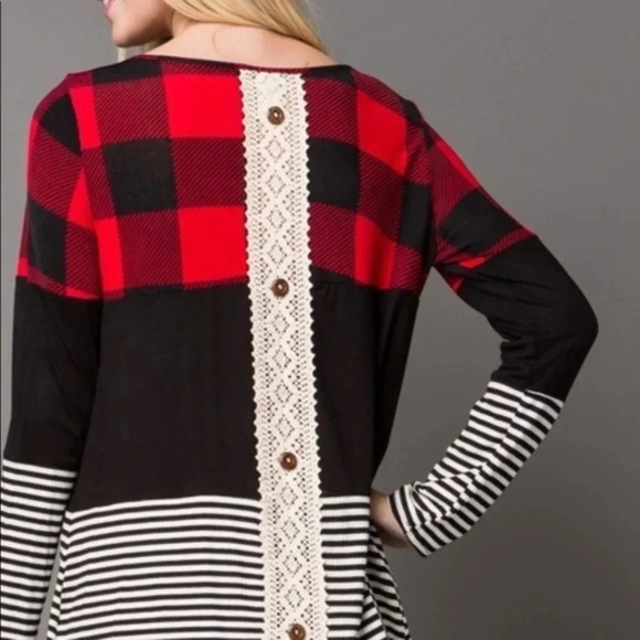 Boutique NWT Buffalo Plaid Color block tunic - Picture 2 of 2